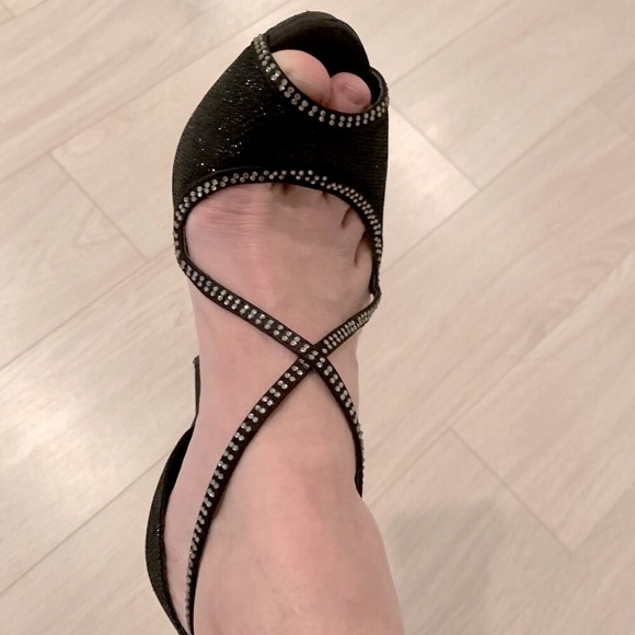 🌸HOST PICK🌸 Le Chateau size 9 strappy dress shoe - Picture 10 of 11